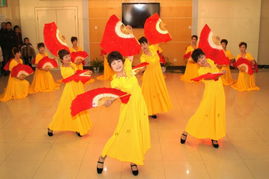 安徽農(nóng)墾社區(qū)迎新春文藝匯報(bào)演出在皖墾食品集團(tuán)舉行 文藝創(chuàng)作與表演的傳承與創(chuàng)新